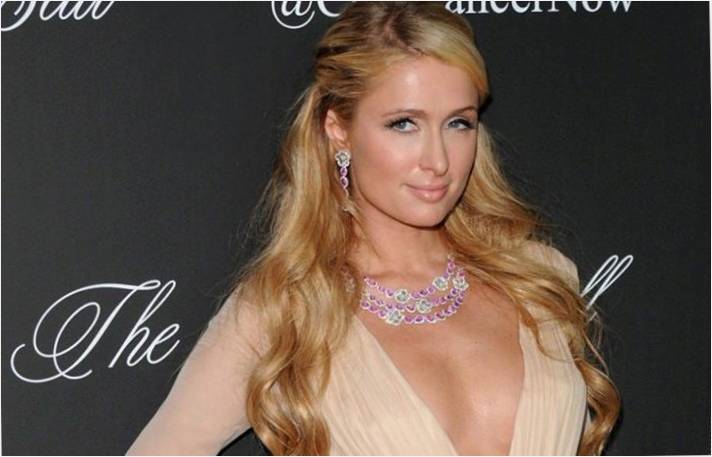 Bey, aşağılanmış ve boğularak: Paris Hilton onun eski erkek arkadaş zulüm hakkında anlattı